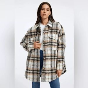 NWT GOOD AMERICAN Oversized Neutral Plaid Shacket Size 3/4 jacket women